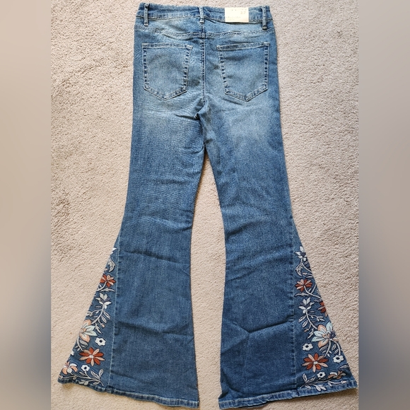 ALTER'D STATE women's jeans SIZE 27 *NWT* - Picture 2 of 5